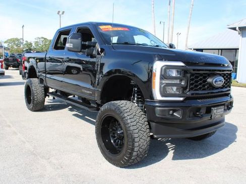 Used 2023 Ford F350 Lariat w/ Sport Appearance Package image 15