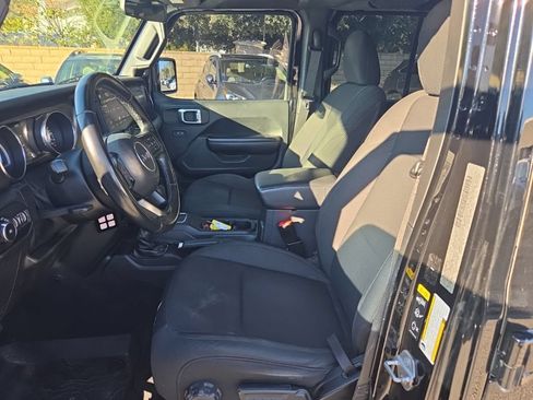 Used 2020 Jeep Wrangler Unlimited Sport S AWD/4WD image 10