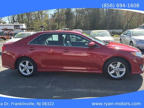Used 2013 Toyota Camry SE FWD image 4