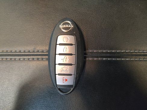 Used 2025 Nissan Altima 2.5 SV FWD image 32