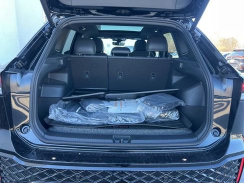 New 2026 Volkswagen Tiguan SE R-Line image 30