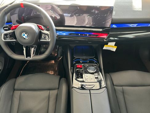 Used 2026 BMW M5 w/ Executive Package AWD/4WD image 14