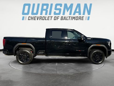 Used 2024 GMC Sierra 2500 AT4 w/ AT4 Preferred Package image 7