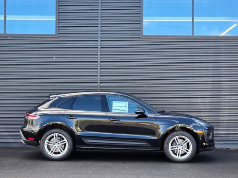 New 2026 Porsche Macan image 8
