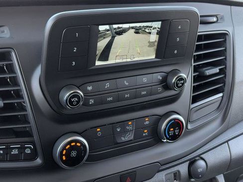 New 2025 Ford Transit 250 148 Medium Roof image 19