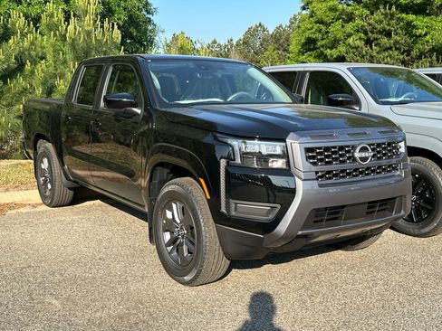 New 2026 Nissan Frontier SV w/ SV Convenience Package RWD image 3