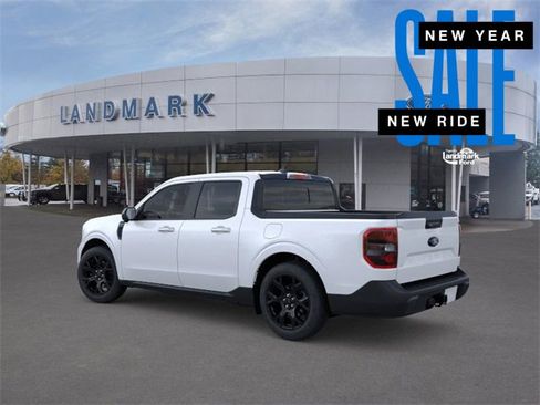New 2025 Ford Maverick Lariat w/ Black Appearance Package image 4