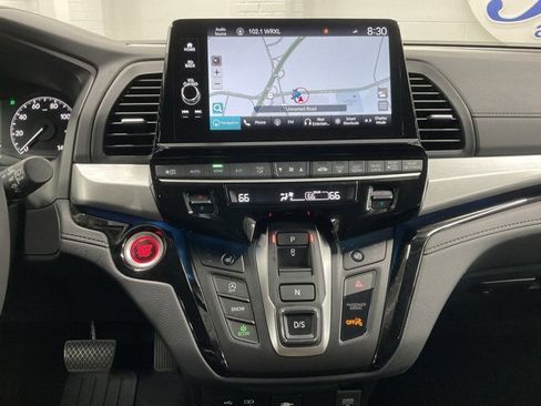 Certified 2025 Honda Odyssey Touring image 28