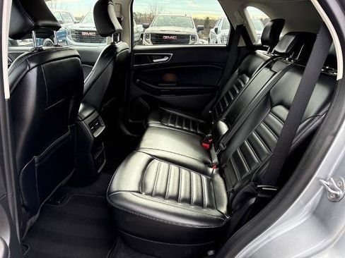 Used 2024 Ford Edge SEL image 8