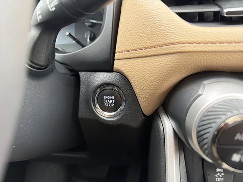 Used 2023 Toyota RAV4 XLE Premium image 16