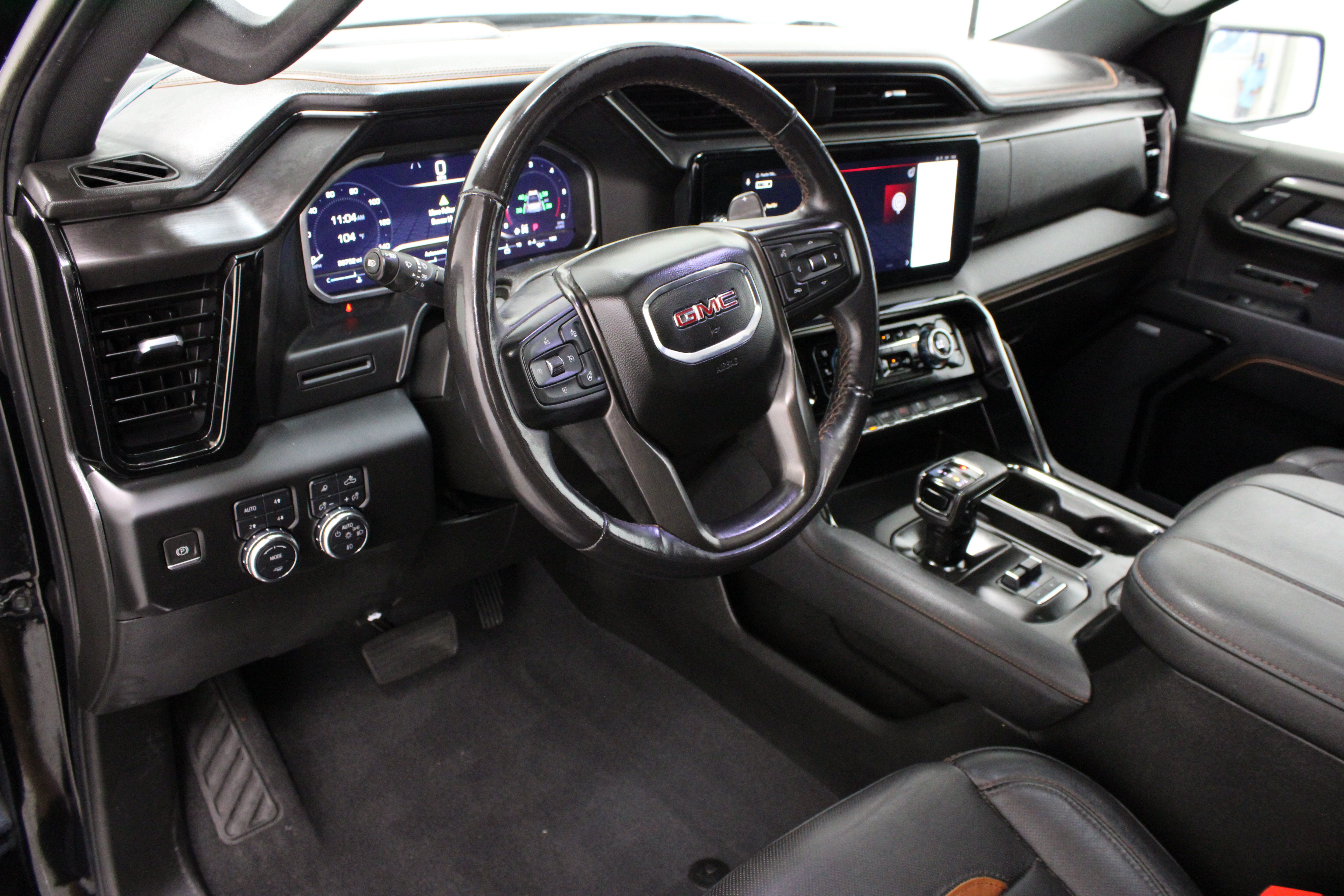 Used 2023 GMC Sierra 1500 AT4 w/ AT4 Preferred Package AWD/4WD image 16