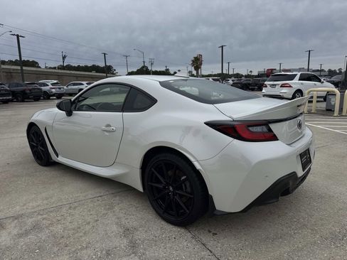 Used 2025 Toyota GR86 Premium RWD image 7