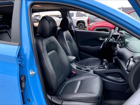 Used 2022 Hyundai Kona Limited FWD image 9