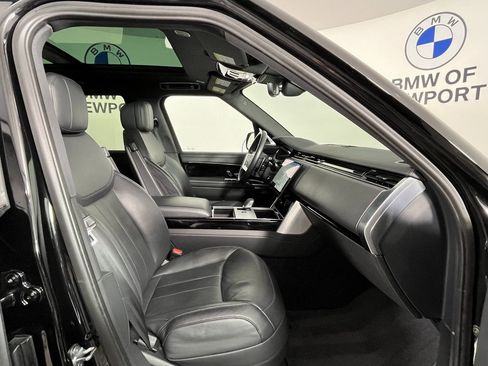 Used 2024 Land Rover Range Rover Long Wheelbase SE image 25