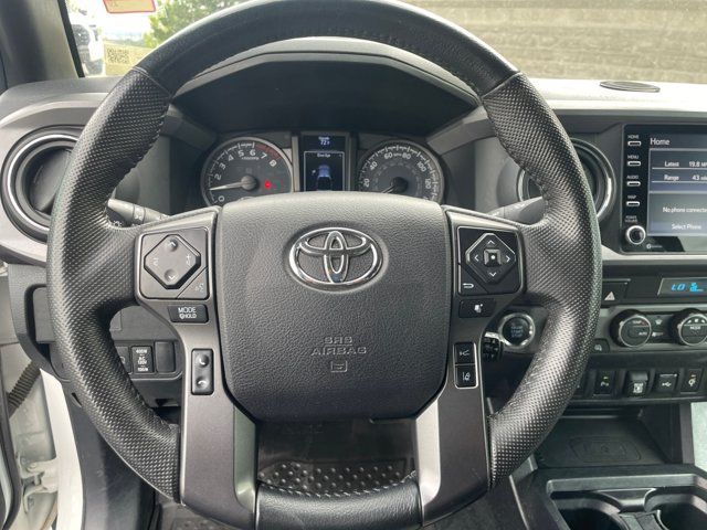 Certified 2021 Toyota Tacoma TRD Off-Road w/ Technology Package AWD/4WD image 17