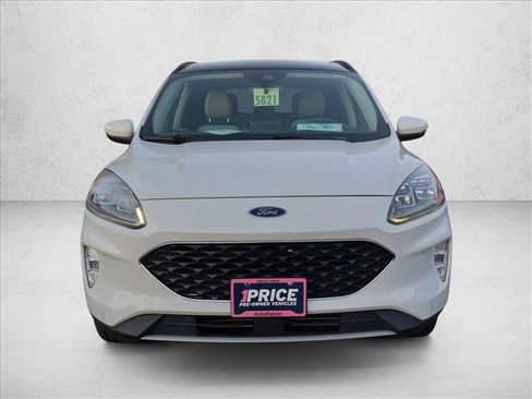 Used 2020 Ford Escape Titanium w/ Titanium Premium Package 2.0 AWD/4WD image 2