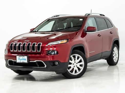 Used 2017 Jeep Cherokee Limited AWD/4WD image 1