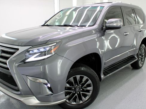 Used 2017 Lexus GX 460 Premium image 13