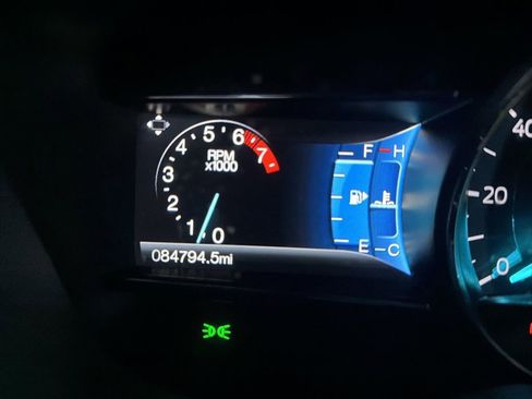 Used 2017 Ford Explorer XLT w/ Equipment Group 202A image 10