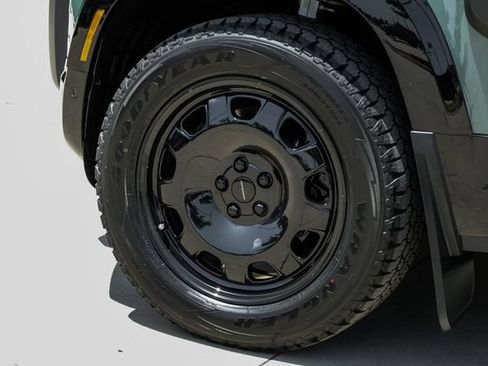 New 2026 Land Rover Defender 110 Trophy Edition AWD/4WD image 59