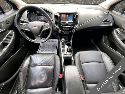 Used 2017 Chevrolet Cruze Premier FWD image 14