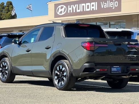 Certified 2025 Hyundai Santa Cruz SEL FWD image 8
