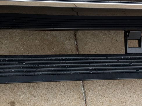 Used 2019 RAM 1500 Limited w/ Advanced Safety Group image 13