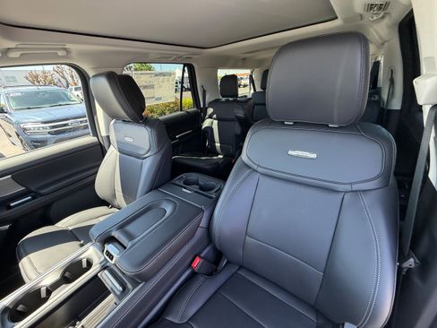 New 2026 Ford Expedition Max Platinum w/ Driver's Package AWD/4WD image 12