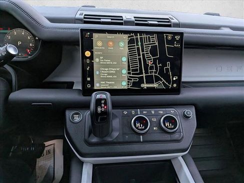 Used 2025 Land Rover Defender 110 S image 12