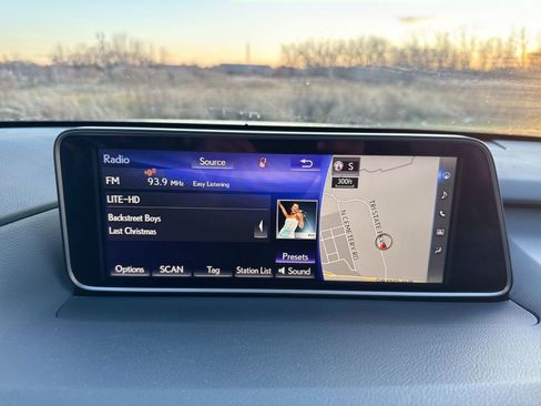 Used 2017 Lexus RX 350 AWD image 17