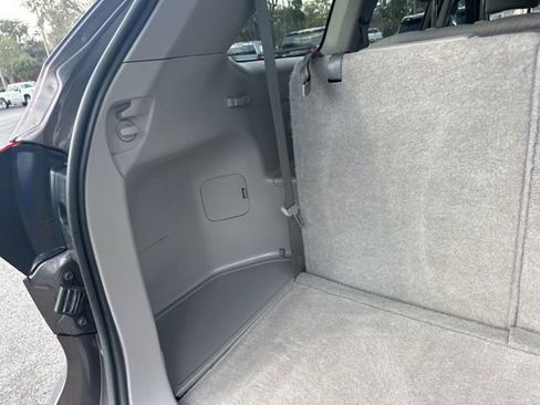 Used 2019 Toyota Highlander LE image 54