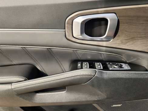 New 2026 Kia Sorento SX image 16
