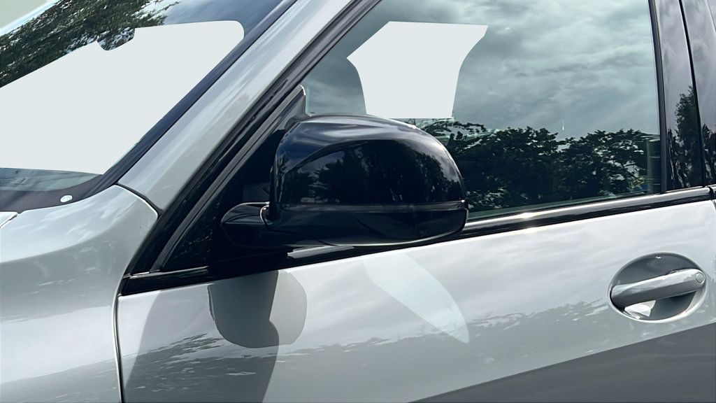 New 2027 BMW X7 M60i AWD/4WD image 28