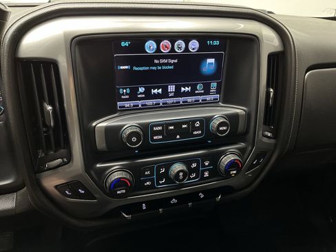 Used 2017 Chevrolet Silverado 1500 LTZ Z71 w/ Realtree Edition image 16