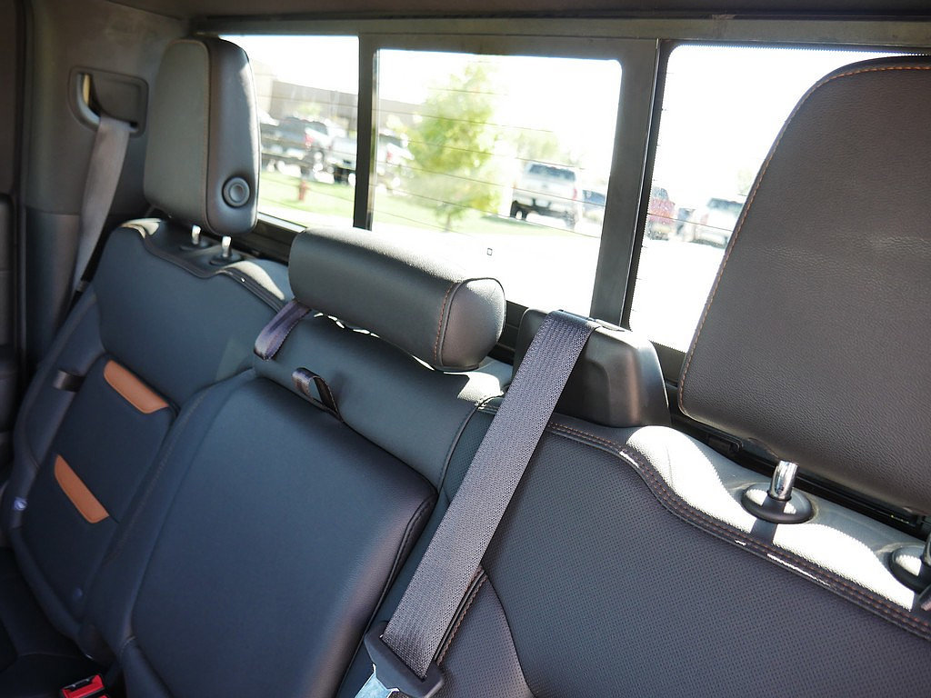 Used 2021 GMC Sierra 1500 AT4 w/ AT4 Premium Package AWD/4WD image 17