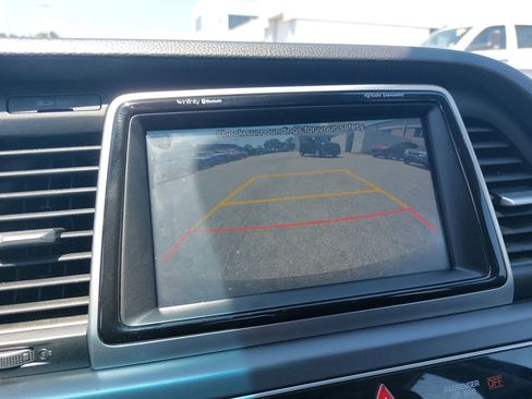 Used 2019 Hyundai Sonata Limited w/ Ultimate Package 04 FWD image 26