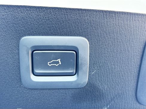 Certified 2025 MAZDA CX-5 Signature image 30