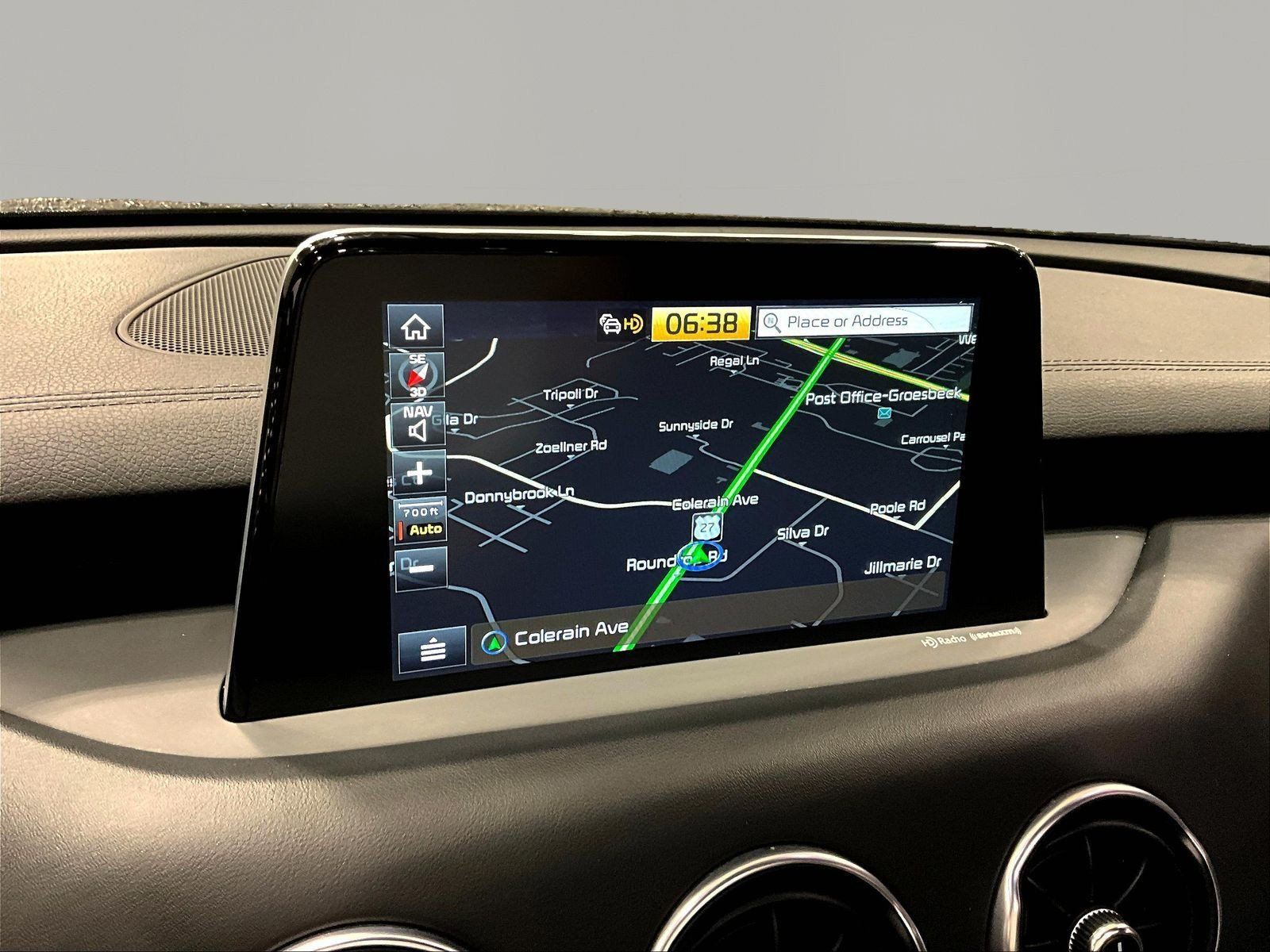 Used 2018 Kia Stinger GT1 AWD/4WD image 14