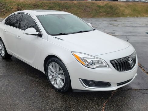 Used 2017 Buick Regal Premium w/ Driver Confidence Package #1 image 16