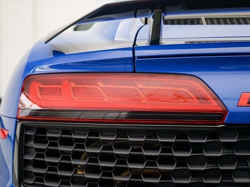 Used 2023 Audi R8 V10 performance image 11