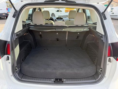 Used 2017 Ford C-MAX SE w/ Interior Protection Package image 42