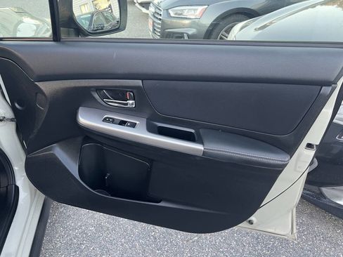 Used 2015 Subaru Crosstrek 2.0i Premium w/ Moonroof Package image 12