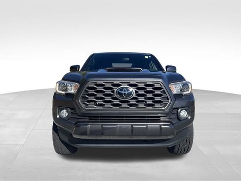 Used 2021 Toyota Tacoma TRD Sport image 2