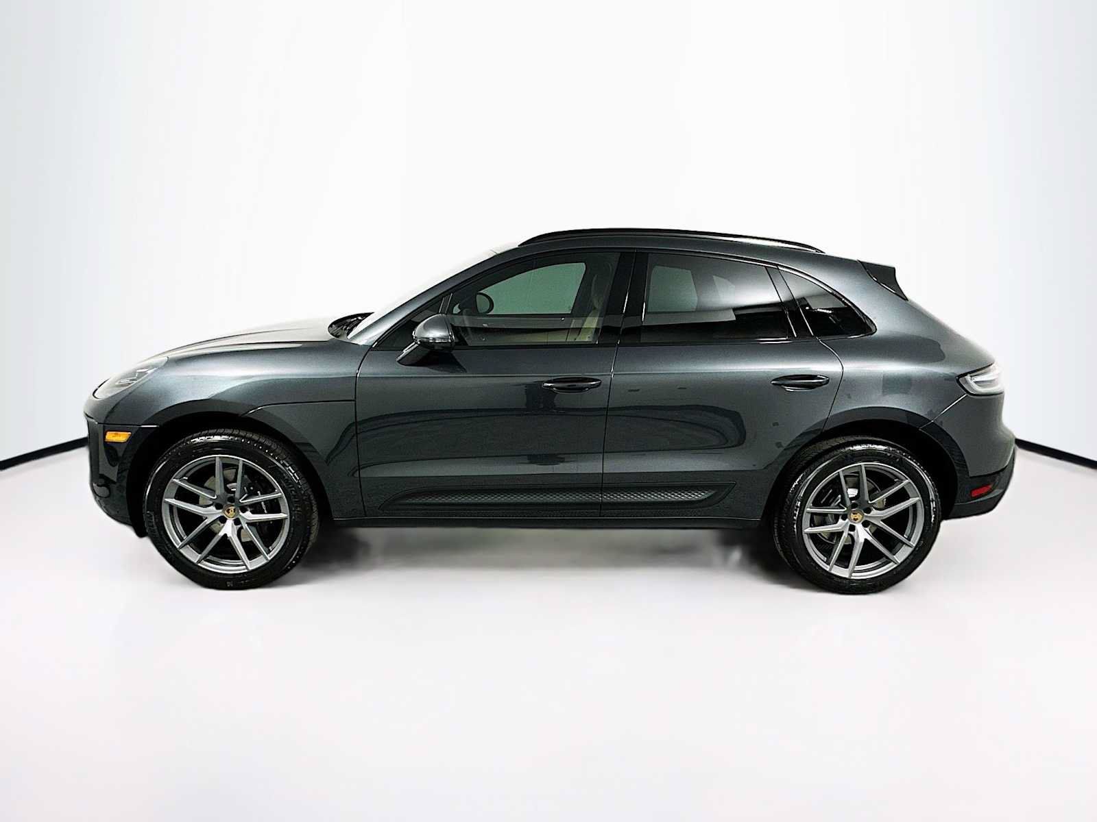 Used 2026 Porsche Macan AWD/4WD image 2