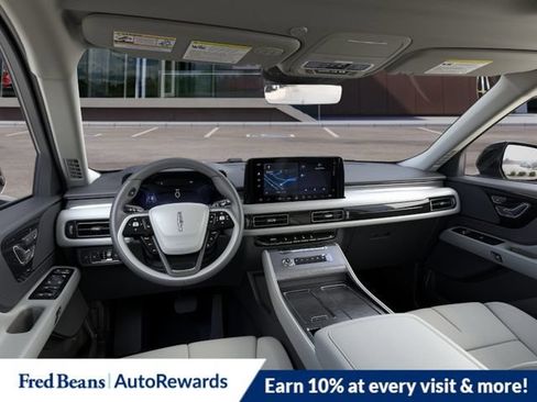 New 2026 Lincoln Aviator AWD image 12