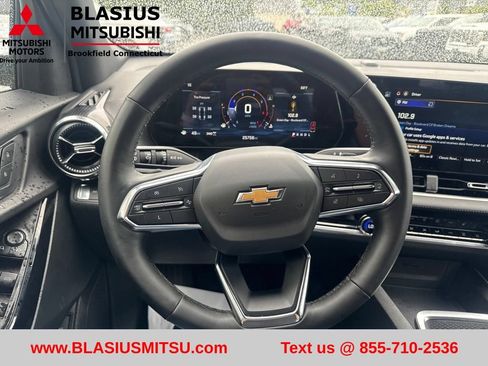 Used 2025 Chevrolet Equinox LT w/ Convenience Package II AWD/4WD image 22