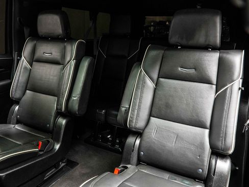 Used 2024 Cadillac Escalade ESV Sport image 52