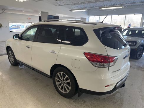 Used 2015 Nissan Pathfinder SL image 7