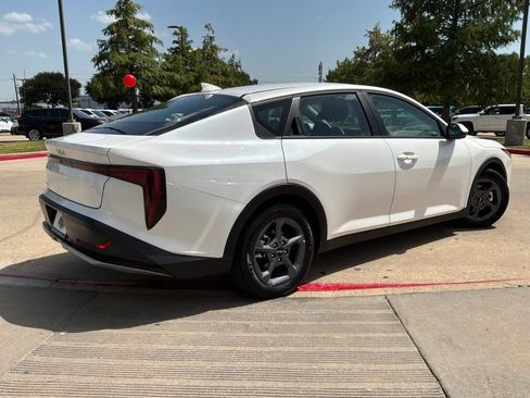 Used 2025 Kia K4 FWD image 6