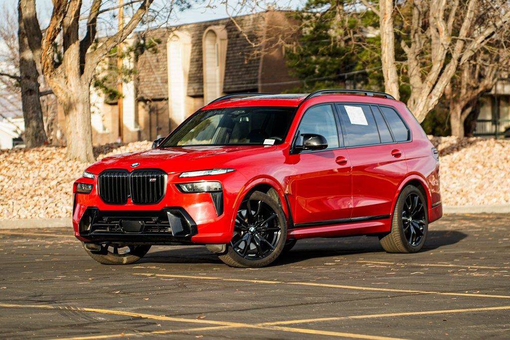 Used 2025 BMW X7 M60i AWD/4WD image 1